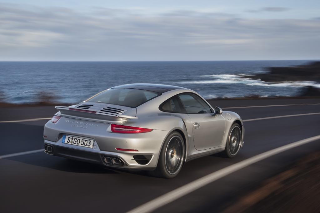 Der Porsche 911 Turbo erhält eine Allradlenkung