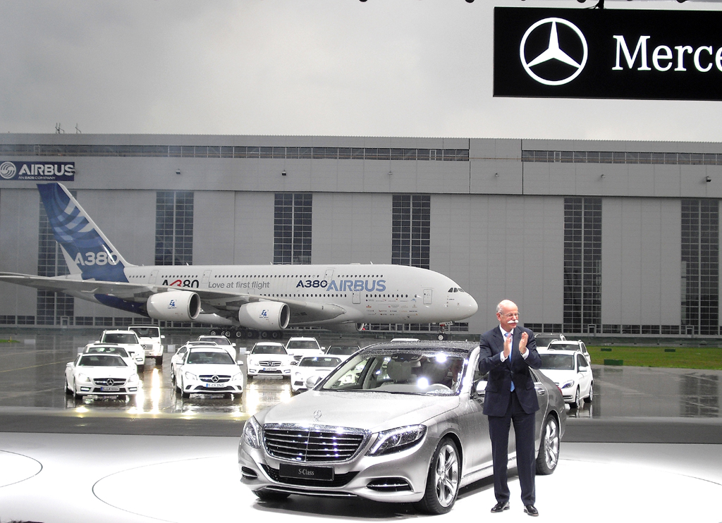 Donner inklusive: Hinter den Kulissen der Mercedes-S-Klasse-Weltpremiere
