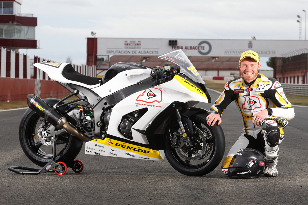 Dunlop setzt im Motorradsport auf eigenes Testteam
