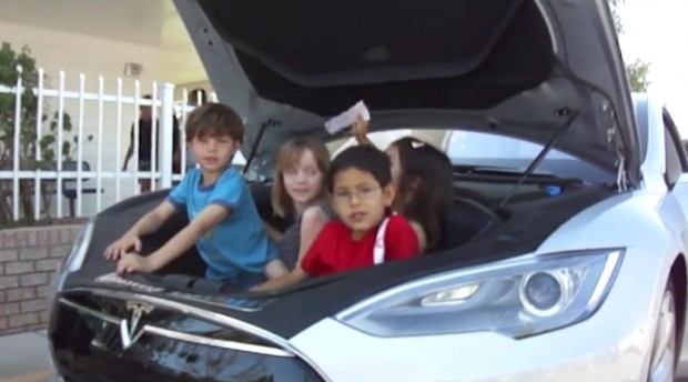 Englisch zählen lernen mit dem Tesla Model S 