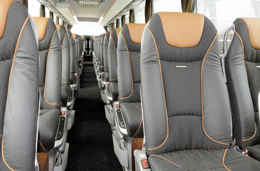Erster Dreiachser der Comfort Class 500 in Deutschland