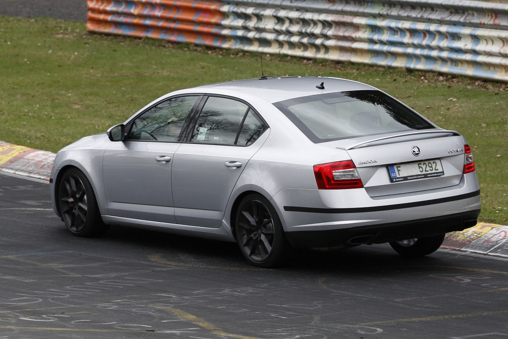 Erwischt: Erlkönig Škoda Octavia RS – Der große GTI