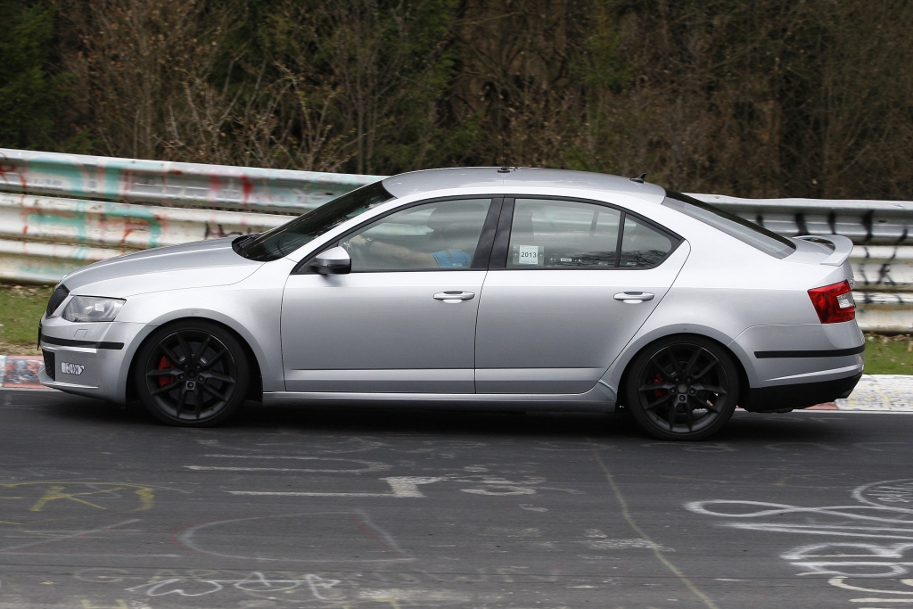 Erwischt: Erlkönig Škoda Octavia RS – Der große GTI