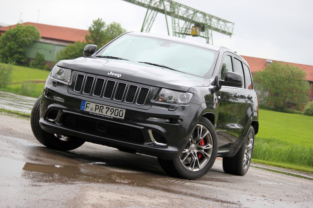 Fahrbericht Jeep Grand Cherokee SRT8: Machos Liebling