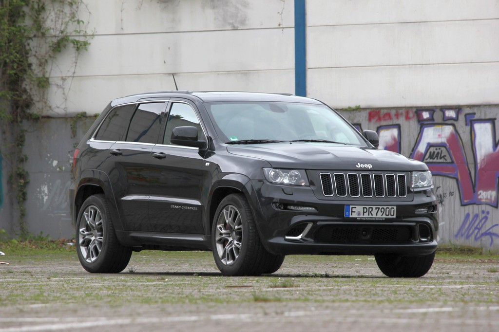 Fahrbericht Jeep Grand Cherokee SRT8: Machos Liebling