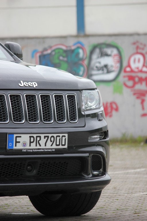 Fahrbericht Jeep Grand Cherokee SRT8: Machos Liebling