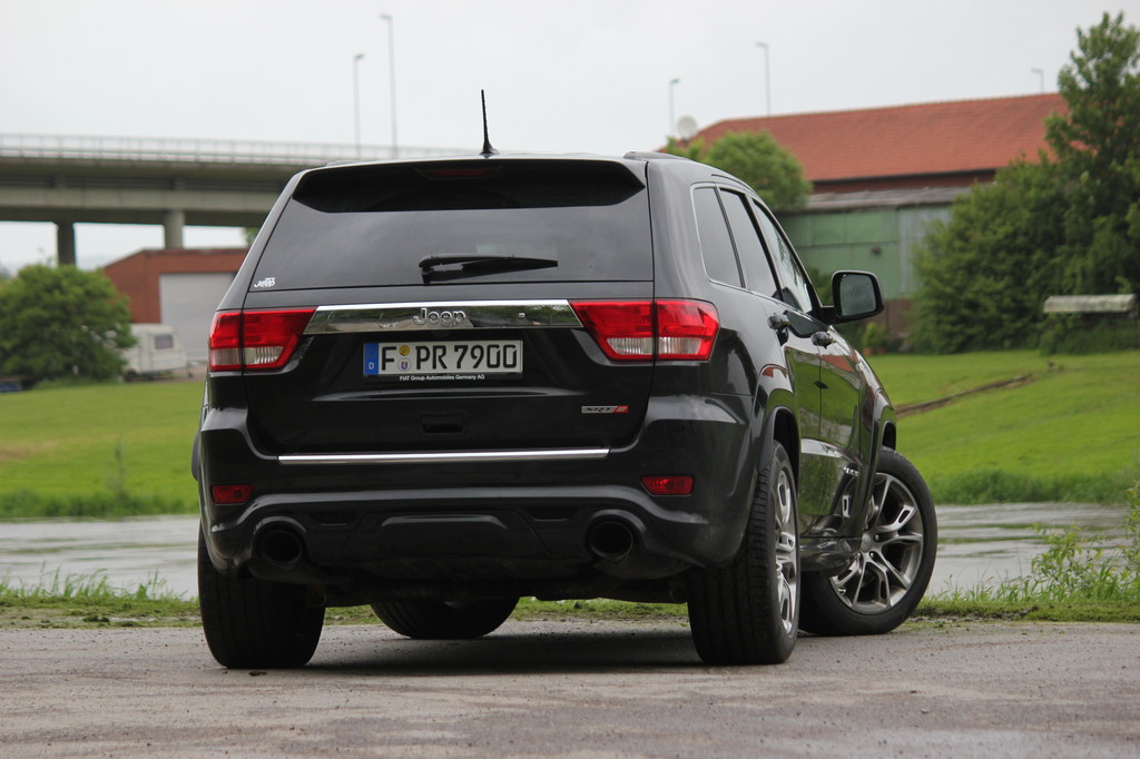 Fahrbericht Jeep Grand Cherokee SRT8: Machos Liebling