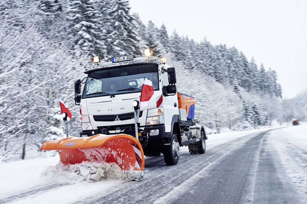 Fuso Canter 4x4 für den Wintereinsatz