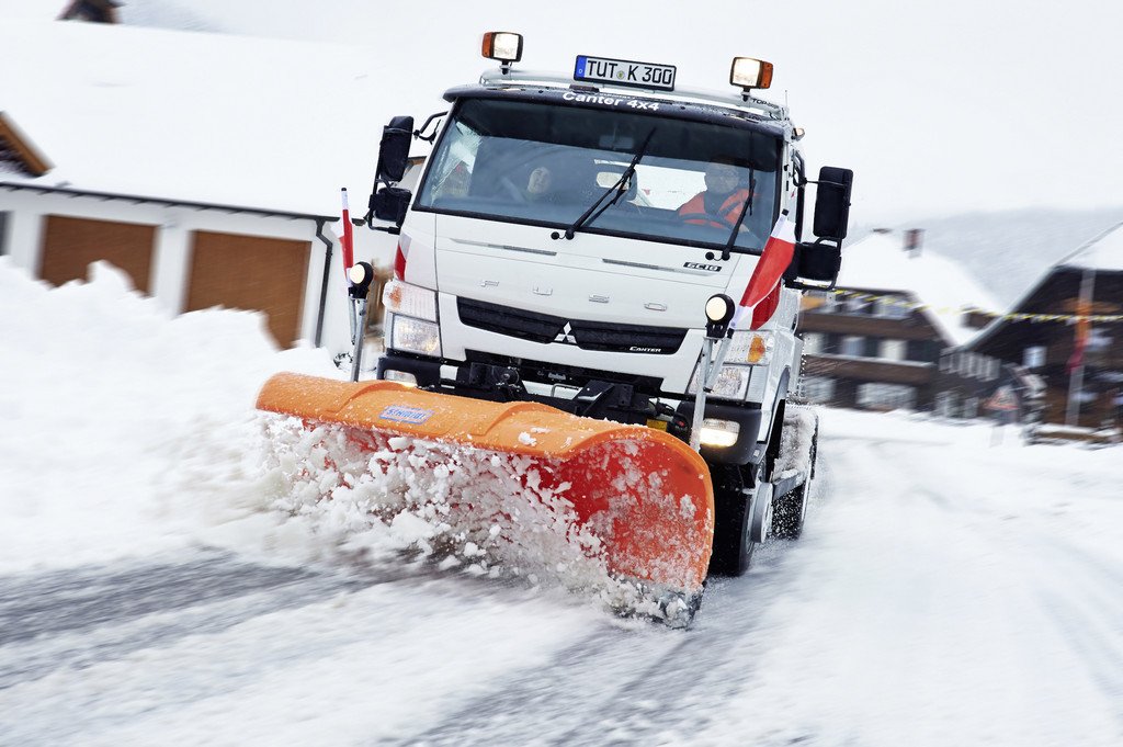 Fuso Canter 4x4 für den Wintereinsatz