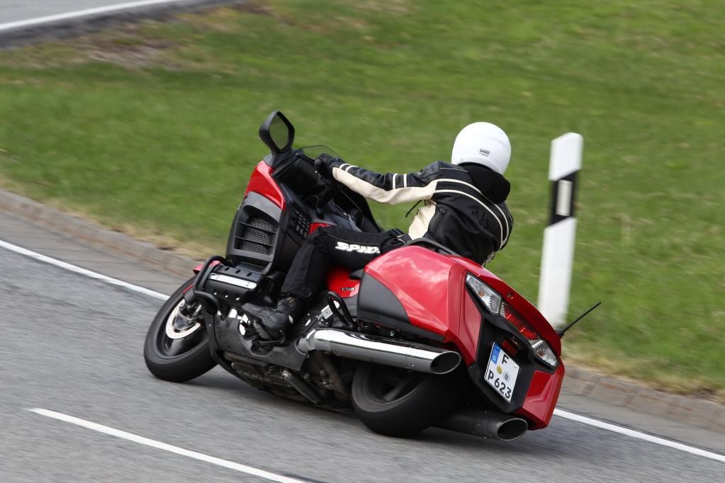 Honda F6B: 