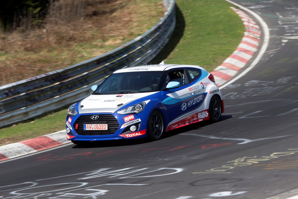 Hyundai schickt Veloster in die 