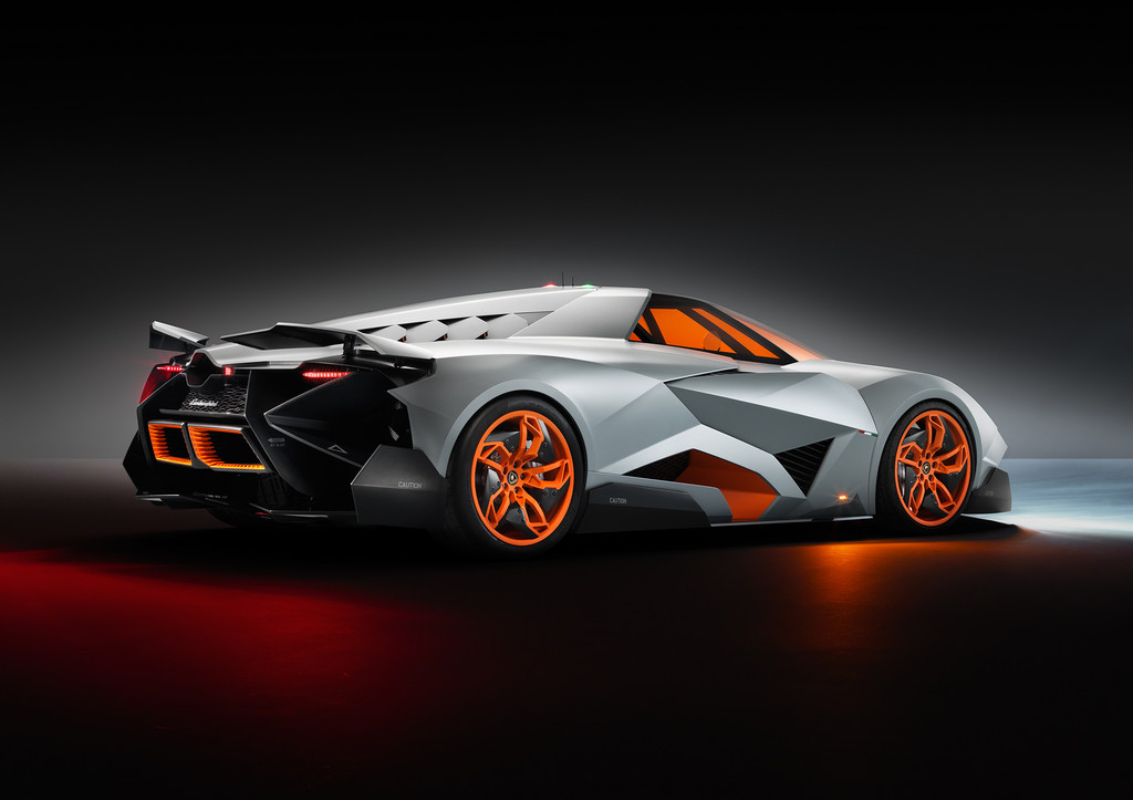 Lamborghini Egoista: Ein Flugzeug auf vier Rädern