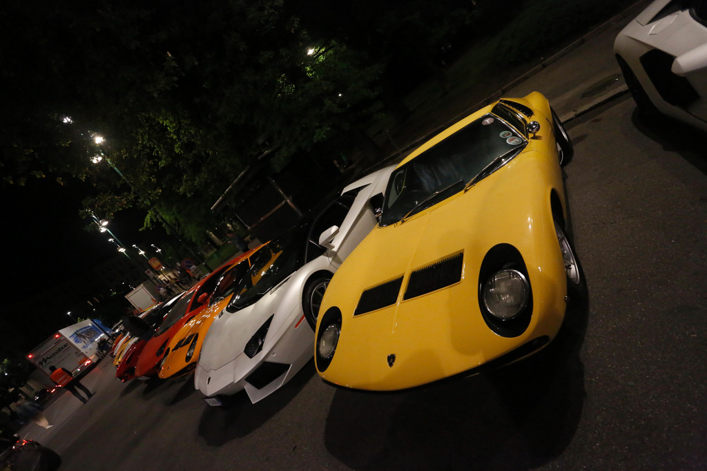 Lamborghini feiert 50. Geburtstag mit PS-Kolonne