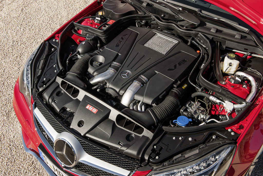 Mercedes E-Klasse Coupé: Blick unter die Haube. Neun Motoren stehen zur Wahl. 