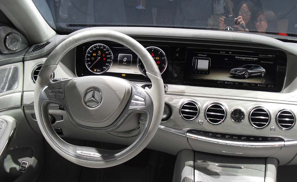 Mercedes S-Klasse: Blick ins genauso nobel wie übersichtlich gestaltete Cockpit: