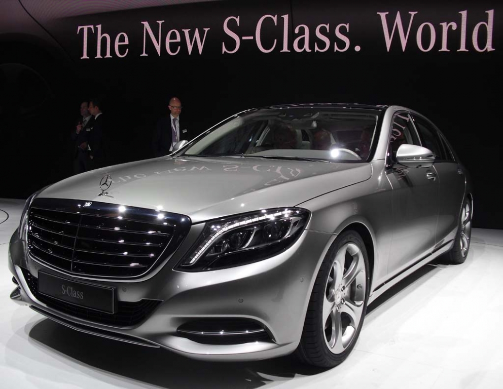 Mercedes S-Klasse: Die Naufauflage sieht schon äußerlich sportlich-dynamischer aus.