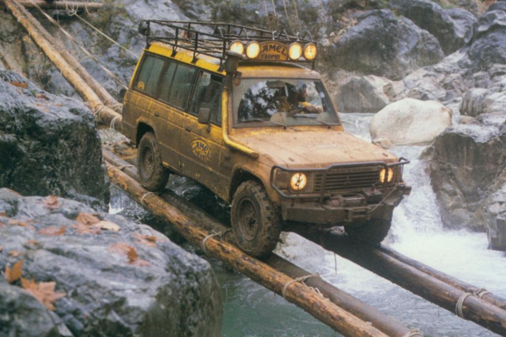 Mitsubishi Pajero Camel Trophy