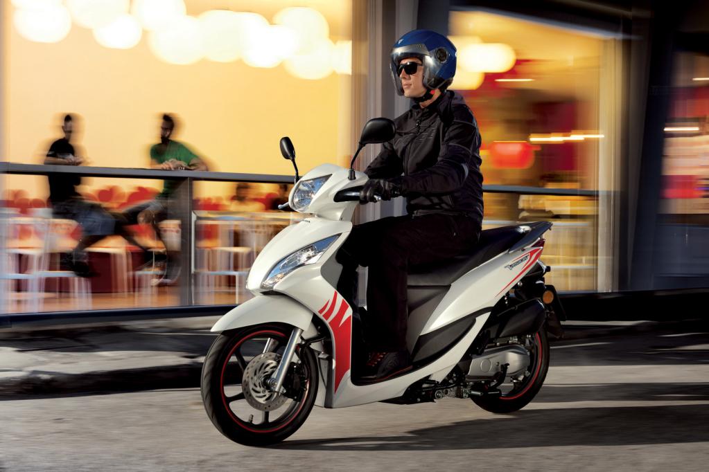Moped-Führerschein mit 15 und Zuschuss von Honda