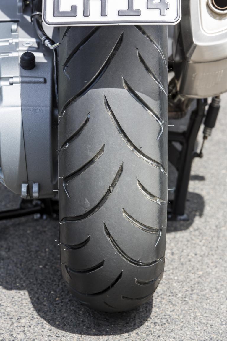 Neue Motorrad- und Rollerreifen von Dunlop