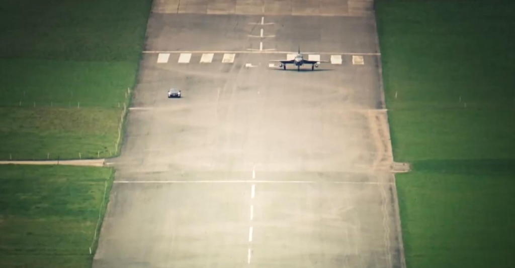 Nissan GT-R vs. Düsenjäger