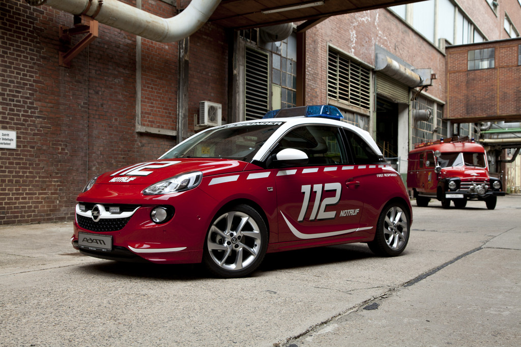 Opel Adam wandelt sich zum Voraushelfer