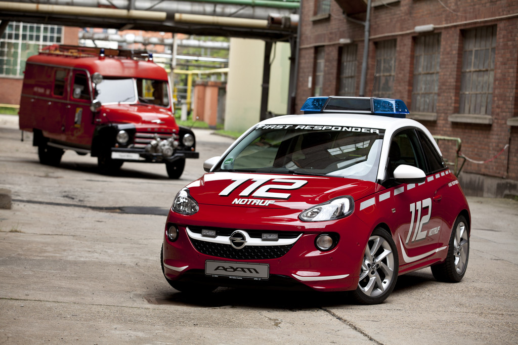 Opel Adam wandelt sich zum Voraushelfer