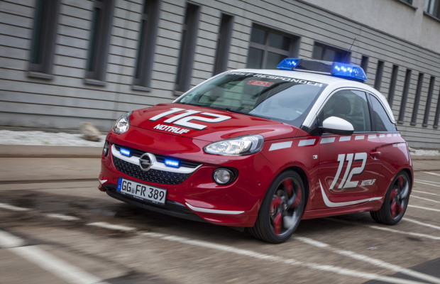 Opel zeigt den Adam für die Feuerwehr