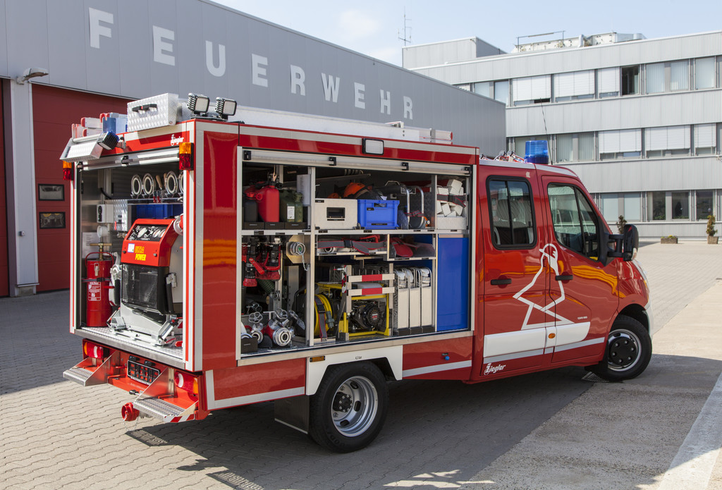 Opel zeigt den Adam für die Feuerwehr