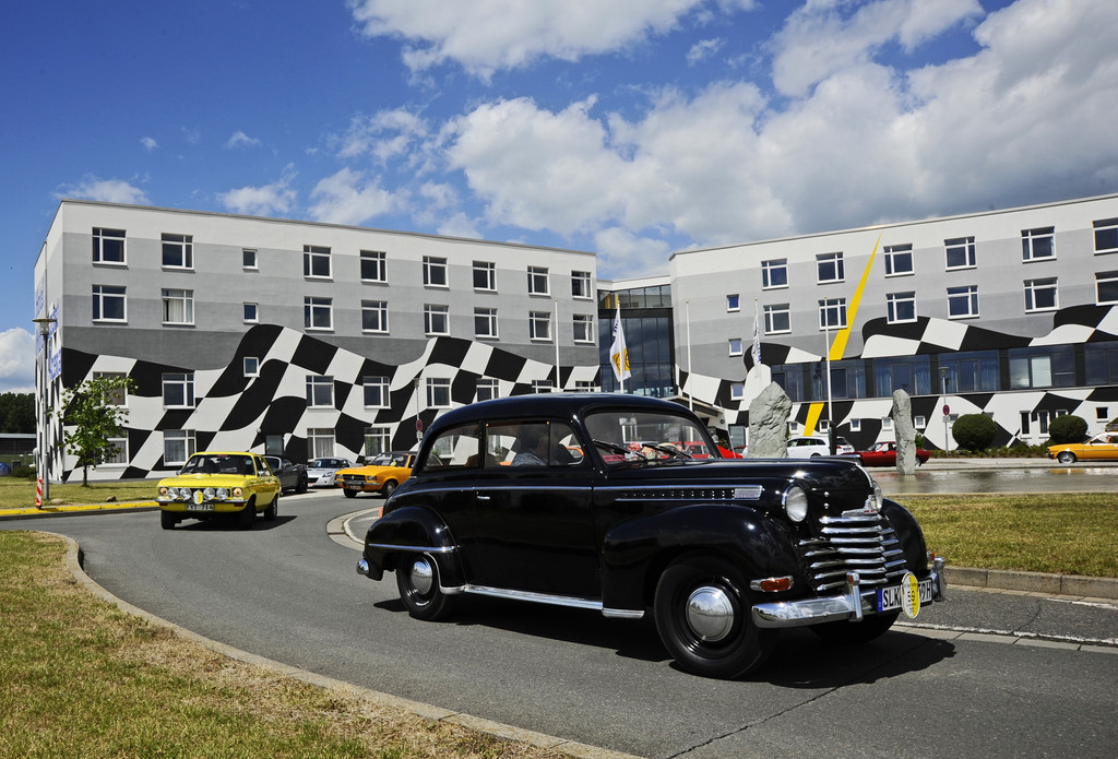 Oschersleben erwartet über 15 000 Opel-Modelle