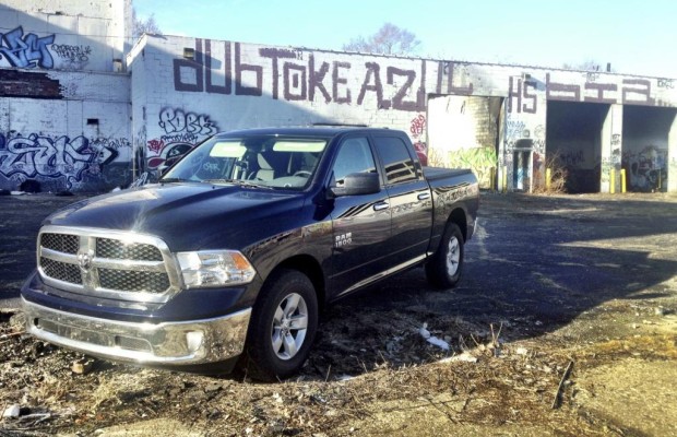 Panorama: RAM 1500 - Mit dem Dino durch Detroit