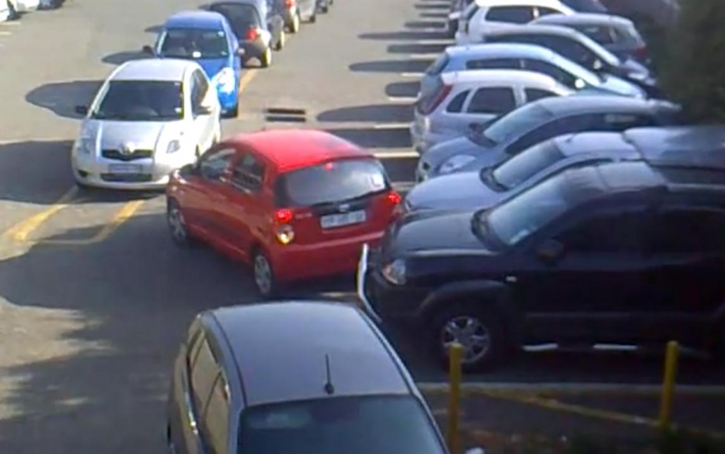Parkplatz oder Fahrer? - Wer ist hier bekloppter?