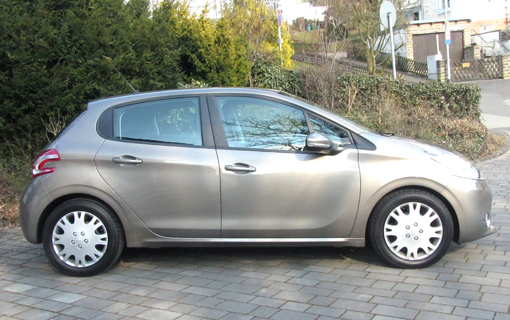 Peugeot 208: Und so sieht der Fünftürer von der Seite aus.