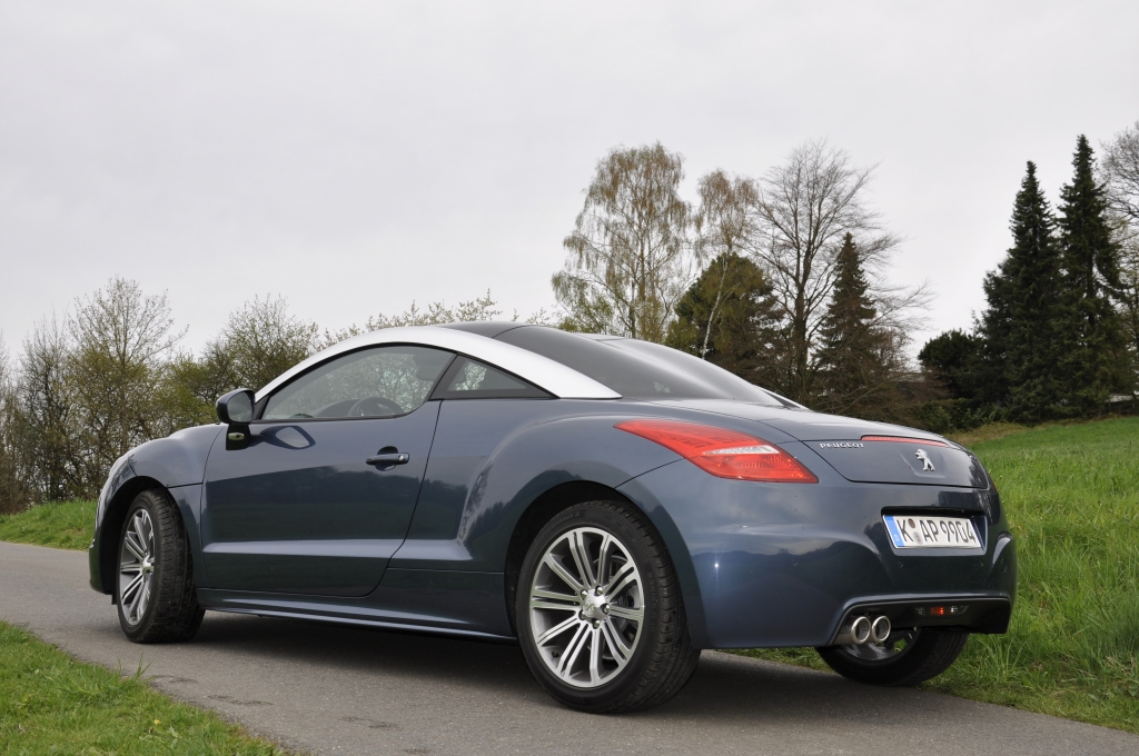 Peugeot RCZ: Sportcoupe startet modellgepflegt in zweite Runde