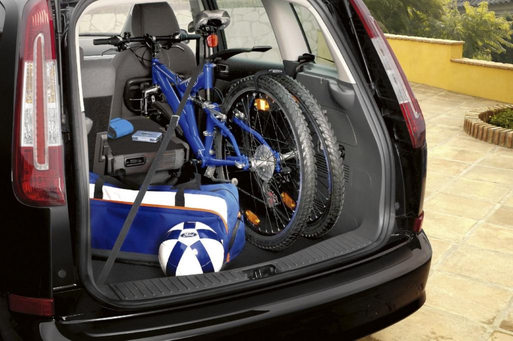 Praktisch sind Innenraumträger für Vans oder größere Autos