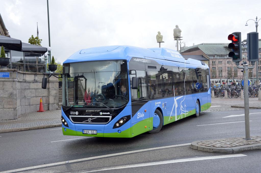 Praxisversuch mit Plug-in-Hybridbusse von Volvo
