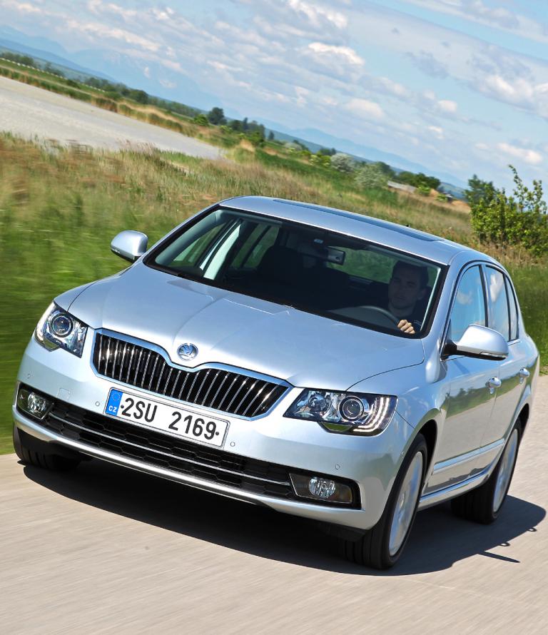 Skoda Superb: Blick auf die Frontpartie des Flaggschiffs. 