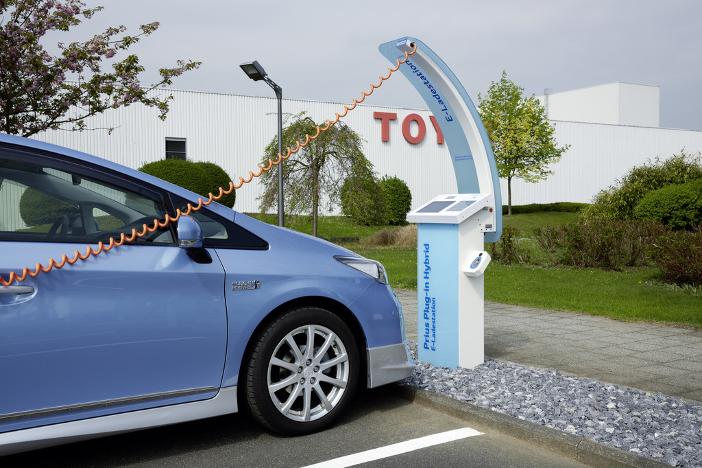 Strom-Parkplätze bei Toyota Deutschland