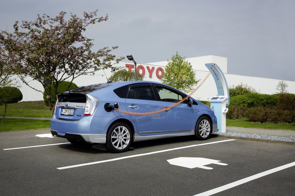 Strom-Parkplätze bei Toyota Deutschland