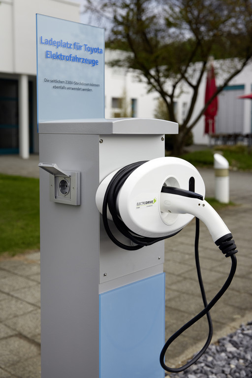 Strom-Parkplätze bei Toyota Deutschland