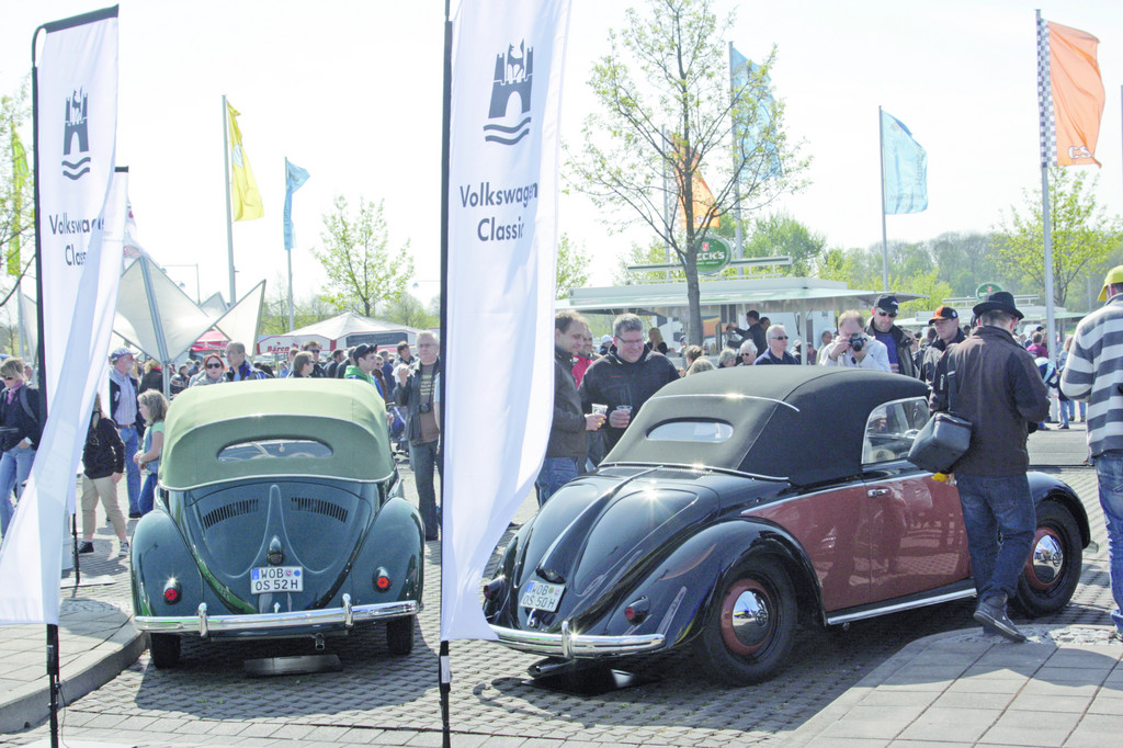 Tausende Volkswagen-Klassiker beim 30. Maikäfertreffen