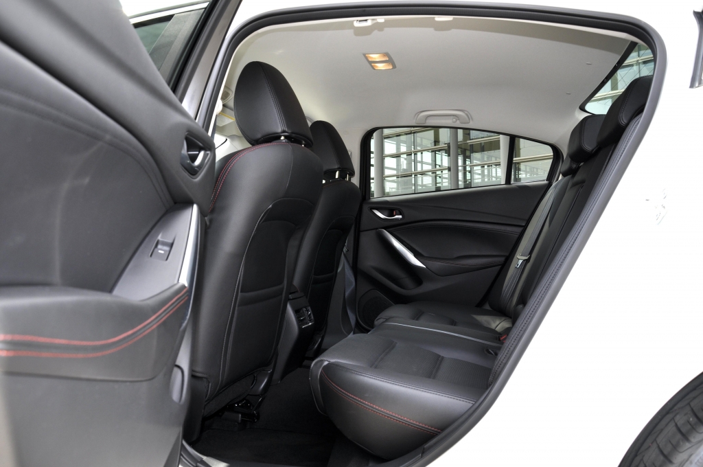 Test Mazda6 2.5 Skyactiv-G Sports-Line: Coupe-Eleganz zum fairen Preis