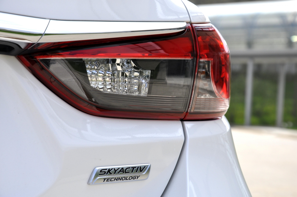 Test Mazda6 2.5 Skyactiv-G Sports-Line: Coupe-Eleganz zum fairen Preis