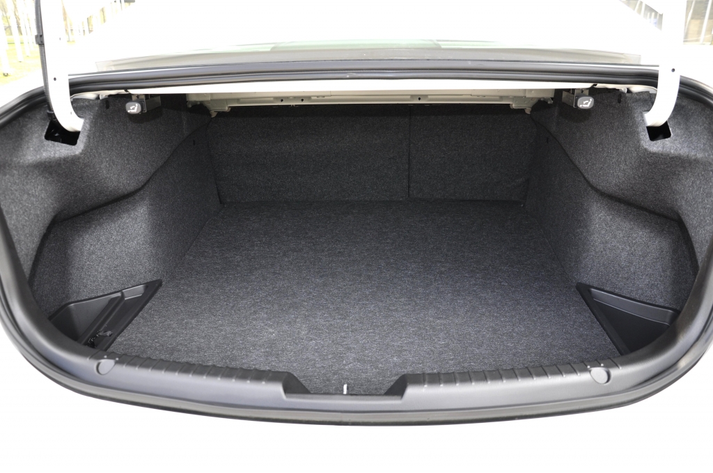 Test Mazda6 2.5 Skyactiv-G Sports-Line: Coupe-Eleganz zum fairen Preis