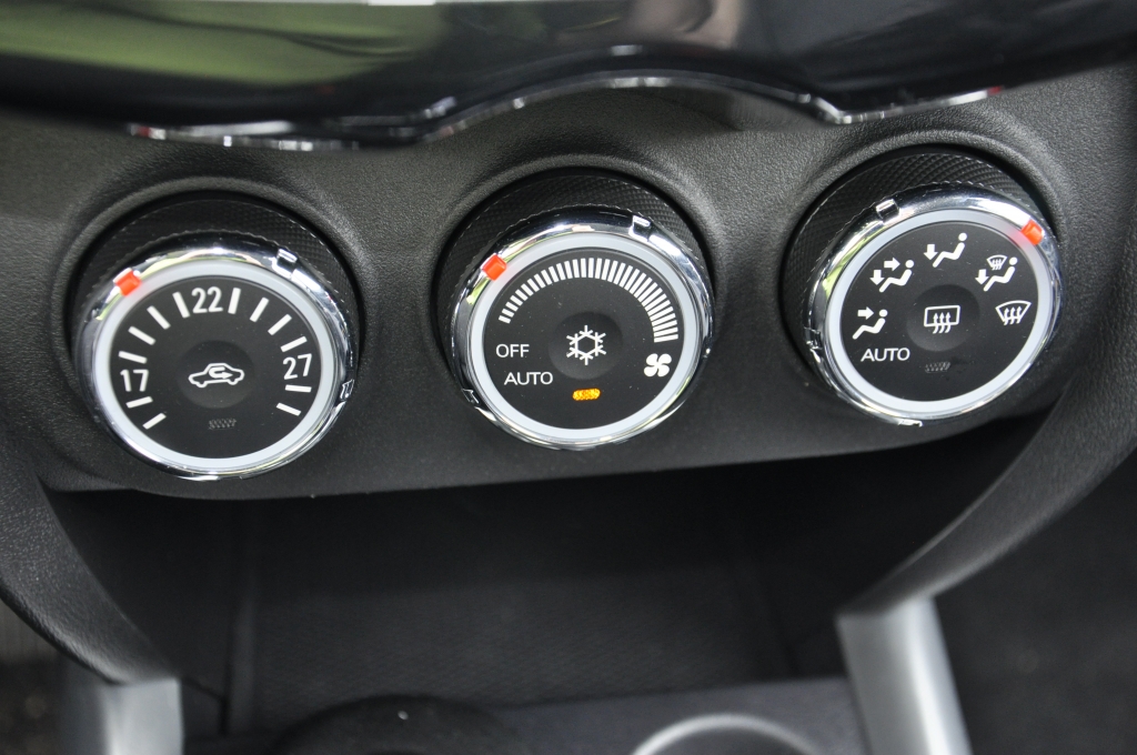 Test Peugeot 4008 – Exklusiver Kopfverdreher mit Schönheitsfleck