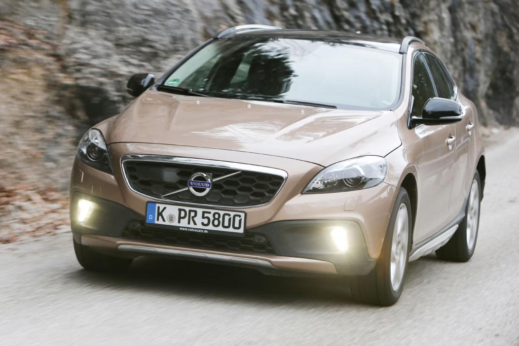 Test: Volvo V40 T5 Cross Country - Zwischen den Polen