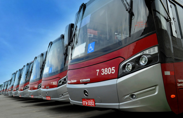 Verkehrsbetriebe in Brasilien setzen auf Mercedes-Benz Busse