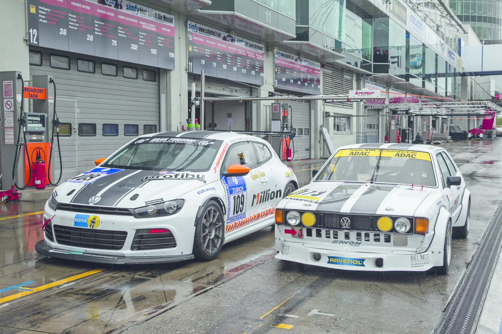 Volkswagen mit Scirocco-Gespann am Nürburgring