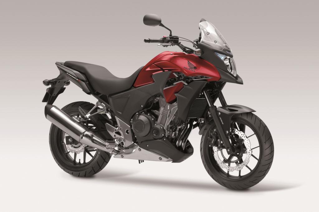 Wie ihre Schwestermodelle wird auch die CB500X von einem Parallel-Twin mit 471 ccm Hubraum angetrieben