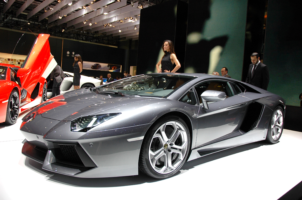 ... wie hier von Lamborghini nicht fehlen. 