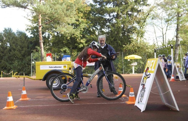 1,2 Millionen Menschen machten sich 2012 beim ADAC fit